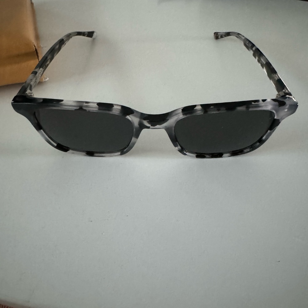 Crap eyewear “conga jet” polarized sunglasses. Like new! Includes case.